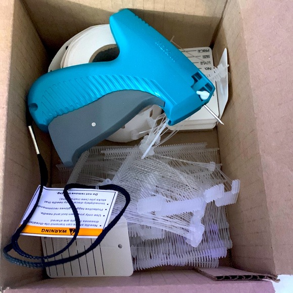 Accessories Blue Clothing Tag Gun With Strap And Assorted Items To Go With It Poshmark